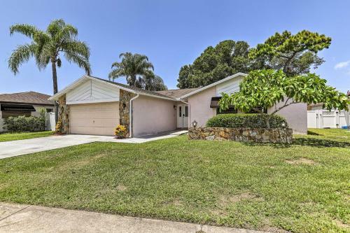 Largo Retreat With Backyard Oasis Walk To Lake