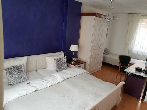 Hostal Hotel H�lscher