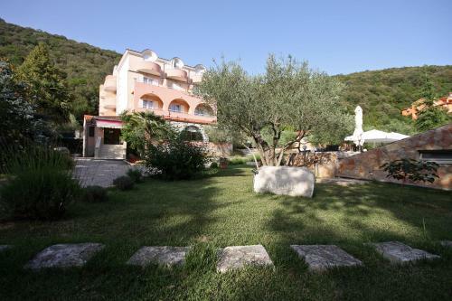Hotel Carmen