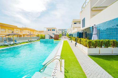 210 New Mar Pool - Alicante Holiday
