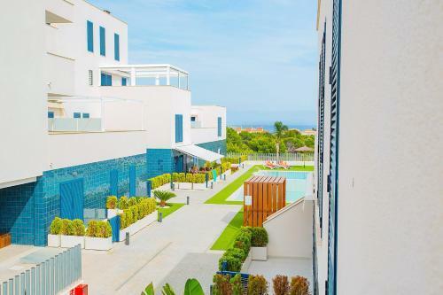 210 New Mar Pool - Alicante Holiday