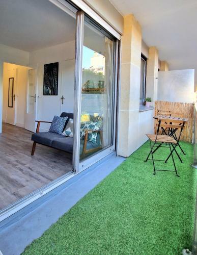 Apartamento Hyper Centre Gare Rer A � 400m. Paris 20 Min.