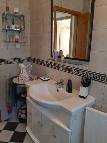 Hostal Maria In�s House