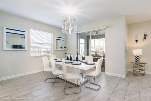 Luxurious Comfort - 6 Bdm Villa With Pool & Game Rm Villa