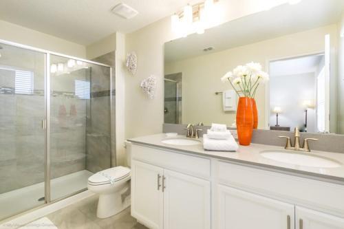 Luxurious Comfort - 6 Bdm Villa With Pool & Game Rm Villa