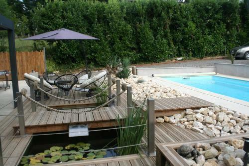 Hostal Les Chambres D'h�tes De La Croix Bleue
