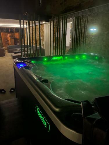 Hostal Les Chambres D'h�tes De La Croix Bleue
