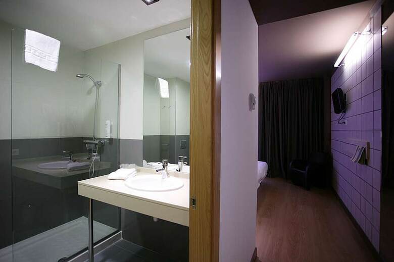 Ele Hotelandgo Arasur
