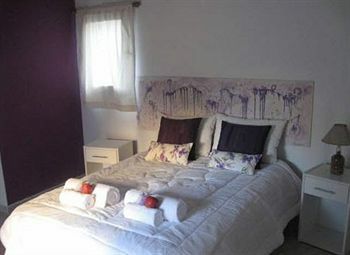 Hotel Reyna Violeta
