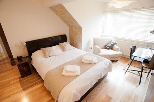 Bed & Breakfast Stay 2a