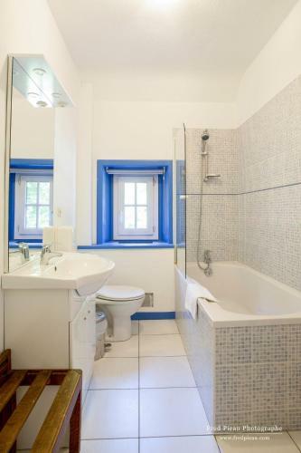 Hotel Logis Hostellerie Du Vieux Moulin