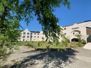 Hotel Howard Johnson By Wyndham La Plata