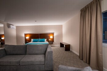 Hotel Howard Johnson By Wyndham La Plata