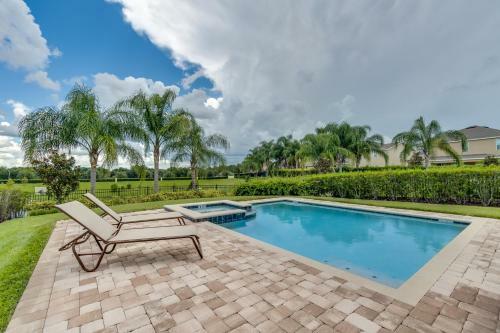 Modern Villa Wprivate Pool And Air Hockey Table