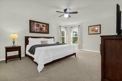 4 Bedrooms - 3 Bathrooms - Veranda Palms 4461 Np
