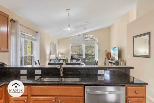 5 Bedrooms - 3 Bathrooms - Veranda Palms 4458 Np