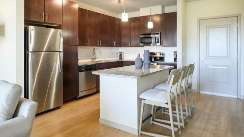 Modern Apartment In Prime Location Id8201x11