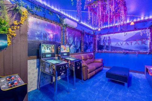 Thematic House W Private Pool Spa Game Room