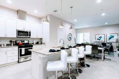 Awesome 4 Beds Villa 5 Min To Disney