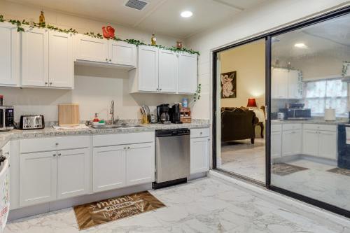 Orlando Vacation Rental 6 Mi To Universal!