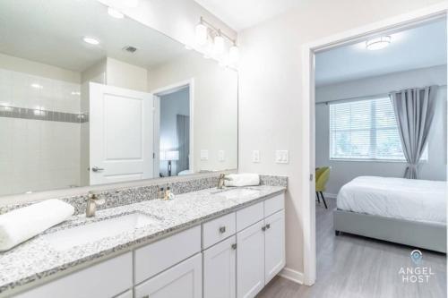 Apartment At Vista Cay Resort