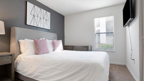 Modern Apartment In Prime Location Id9246x31