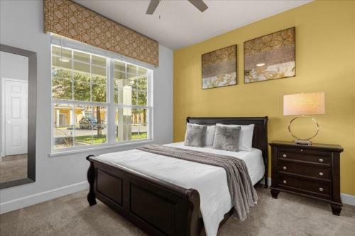 4 Bedrooms- 3 Bathrooms- Serenity 1521 Rc