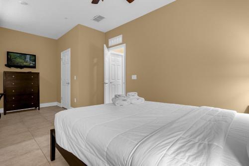 Luxury Townhome - 5 Minutes From Disney 8531