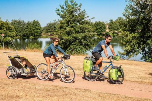 Camping De Bourbon-lancy