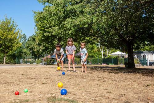 Camping De Bourbon-lancy