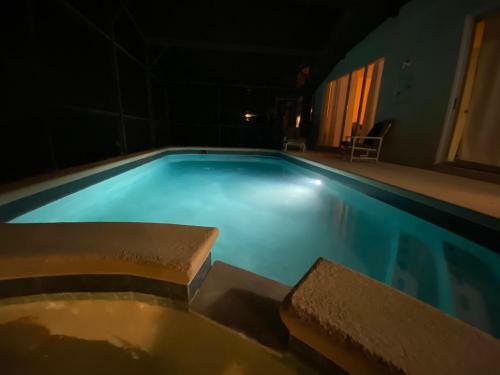 Villa Glen Brook 4bedrooms/3baths W Private Pool And Spa