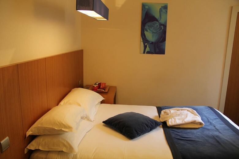 Hotel Westside Arc De Triomphe & Spa