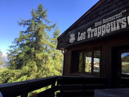 Hotel H�tel Les Trappeurs