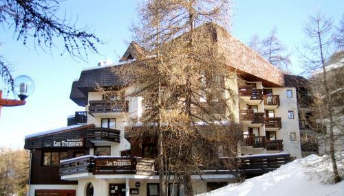 Hotel H�tel Les Trappeurs