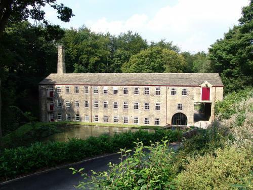 Hewenden Mill Holiday Homes