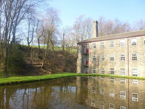 Hewenden Mill Holiday Homes
