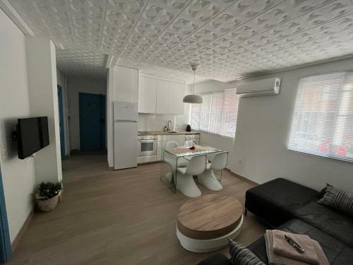 Apartamento Modernized 3-bedroom Flat 500m To The Beach
