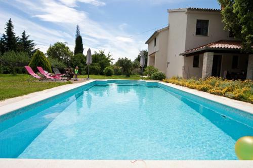 Villa Altra