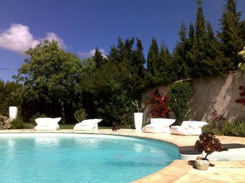 Bed & Breakfast Mas De La Treille