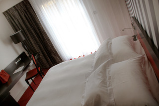 La Maison Rouge Qualys Hotel