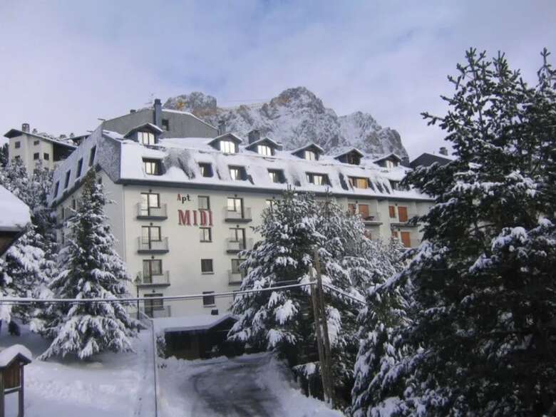 Aparthotel Midi 3000