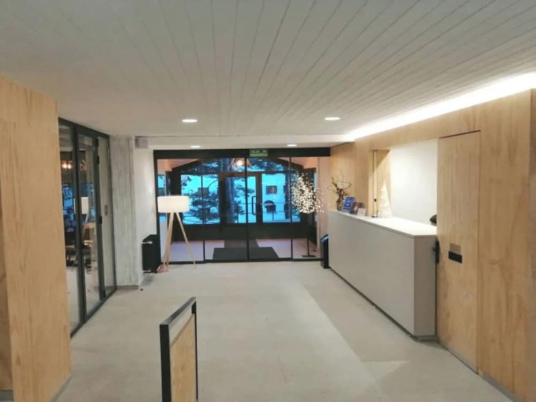 Aparthotel Midi 3000