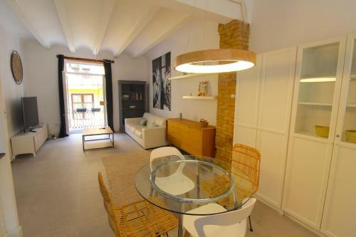 Apartamento Piso En El Carmen Cerca Del Mercado Central