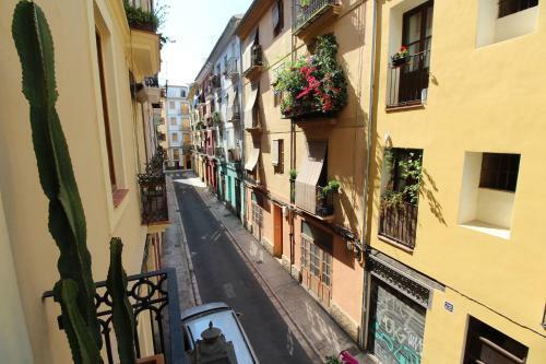 Apartamento Piso En El Carmen Cerca Del Mercado Central