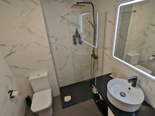 Hotel Catalina Suites