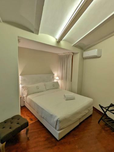 Hotel Catalina Suites