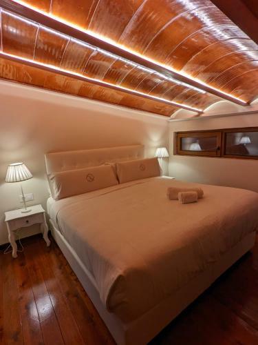 Hotel Catalina Suites