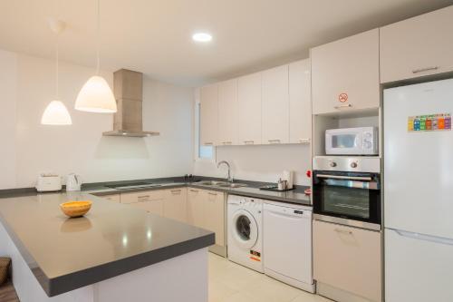 Brand New Stylish Apartment With Fluffy Beds 1