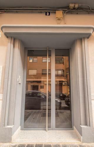 Brand New, Modern & Stylish Apartment