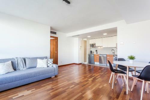 Apartamento Con Piscina, Garaje Y Wifi Gratis